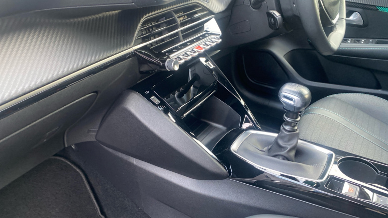 Peugeot 208 1.2 PureTech 100 Allure Premium + 5dr Petrol Hatchback